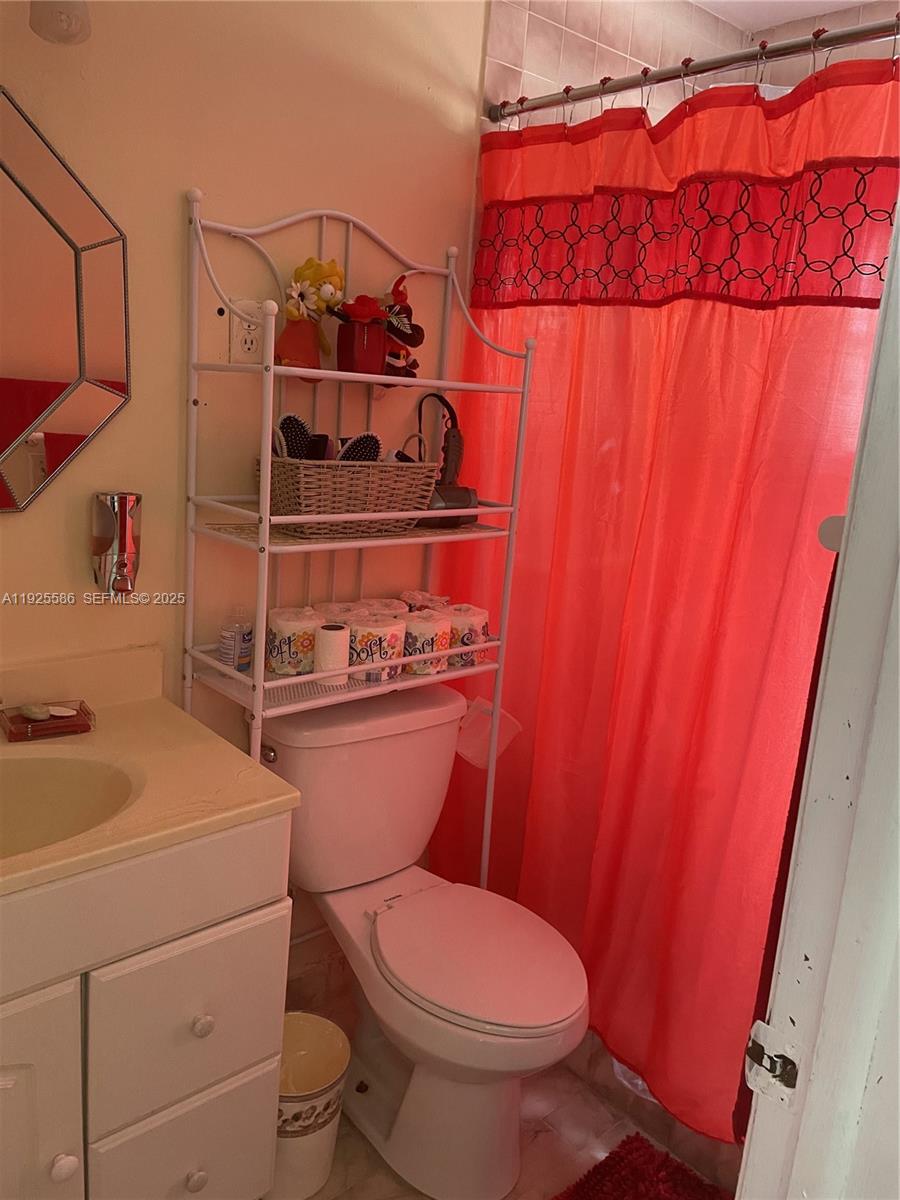 See details 12810 4 / 3 1849 sq. ft. $ 2025-12-04 0 Photo