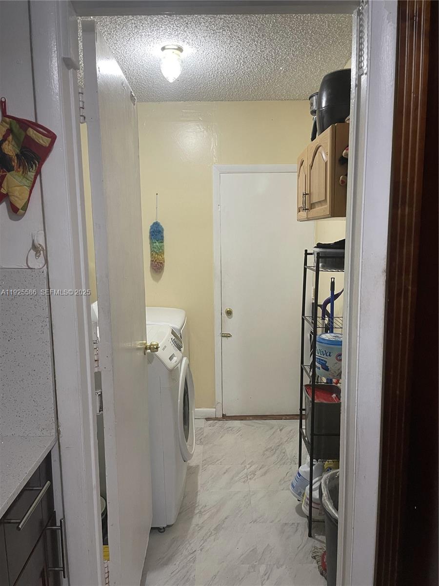 See details 12810 4 / 3 1849 sq. ft. $ 2025-12-04 0 Photo