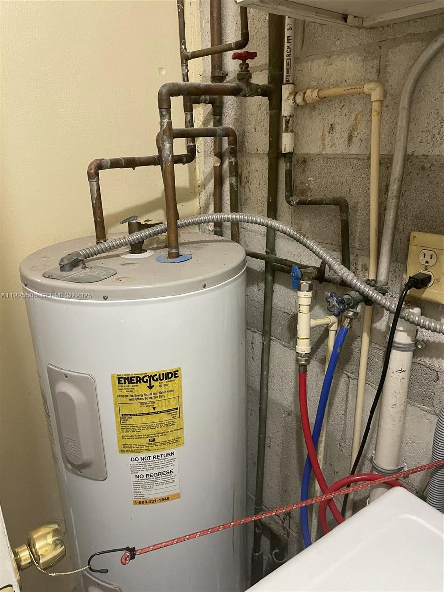 See details 12810 4 / 3 1849 sq. ft. $ 2025-12-04 0 Photo