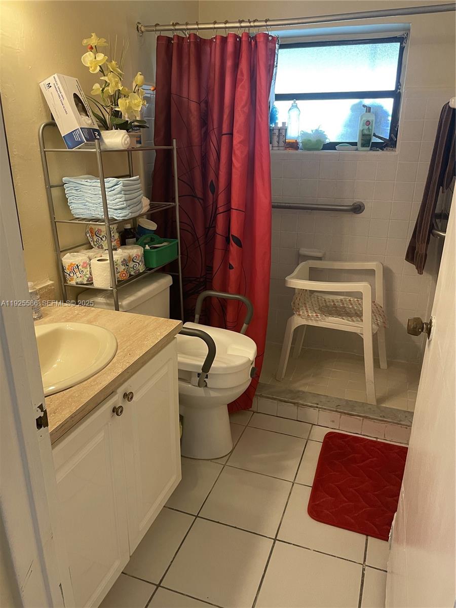 See details 12810 4 / 3 1849 sq. ft. $ 2025-12-04 0 Photo