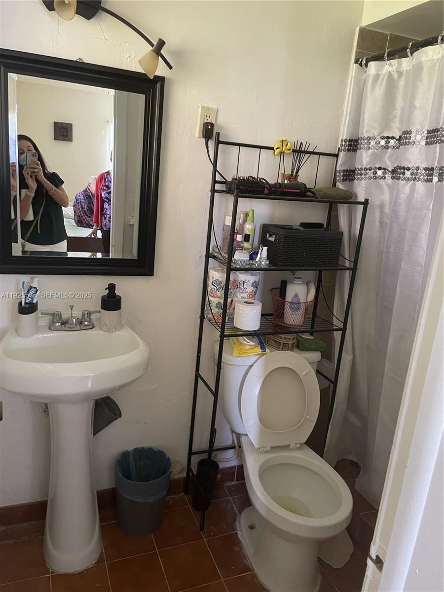 See details 12810 4 / 3 1849 sq. ft. $ 2025-12-04 0 Photo