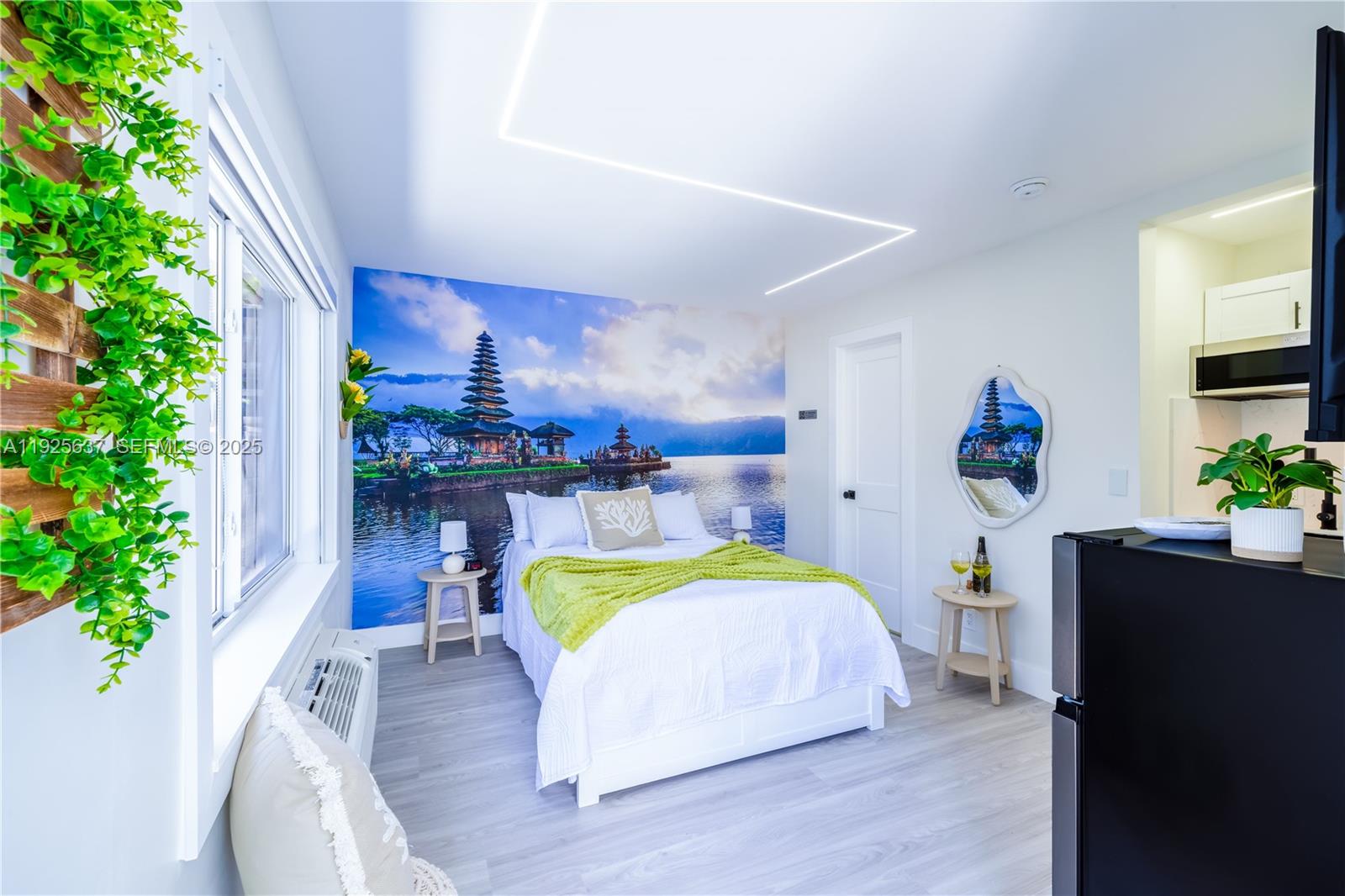   /  1495 кв.футов $ 2025-12-04 0 Фото