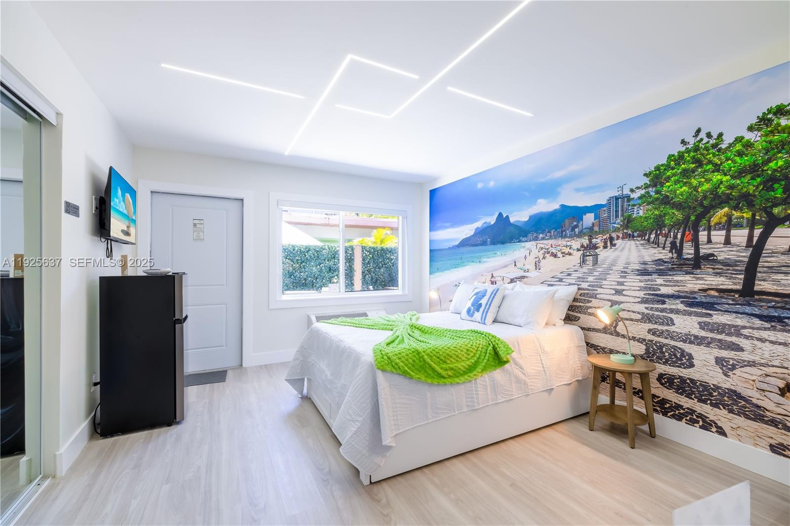   /  1495 кв.футов $ 2025-12-04 0 Фото