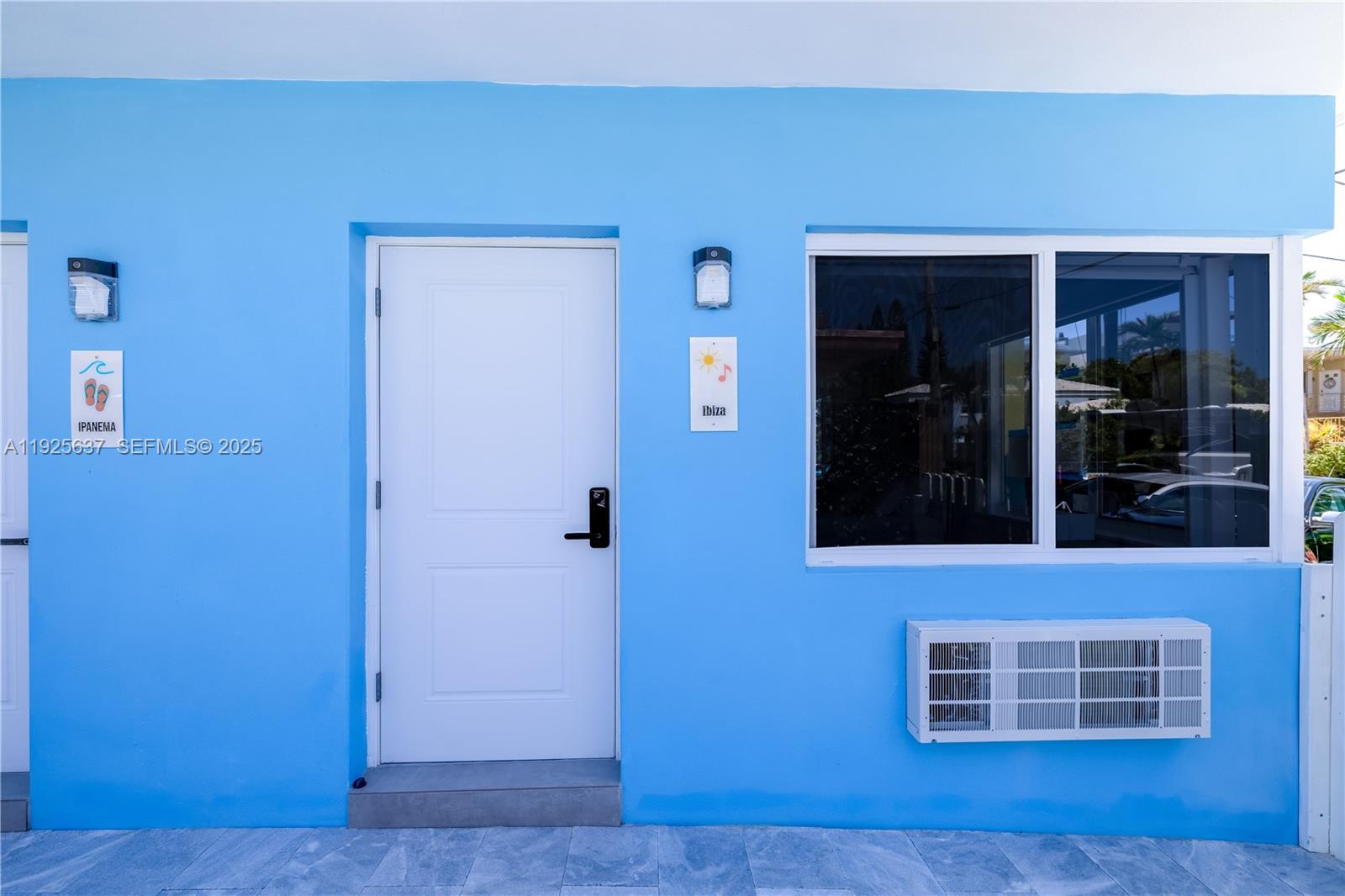   /  1495 кв.футов $ 2025-12-04 0 Фото