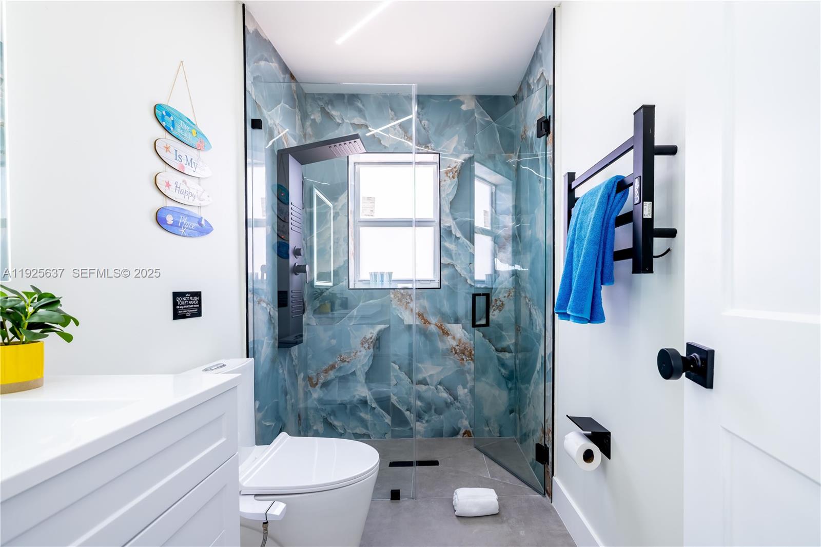   /  1495 кв.футов $ 2025-12-04 0 Фото