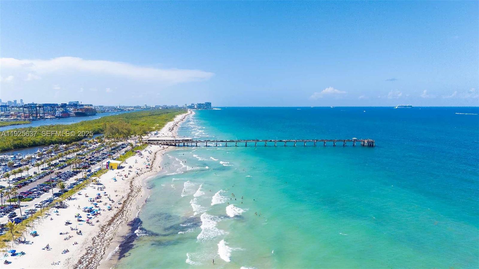   /  1495 кв.футов $ 2025-12-04 0 Фото