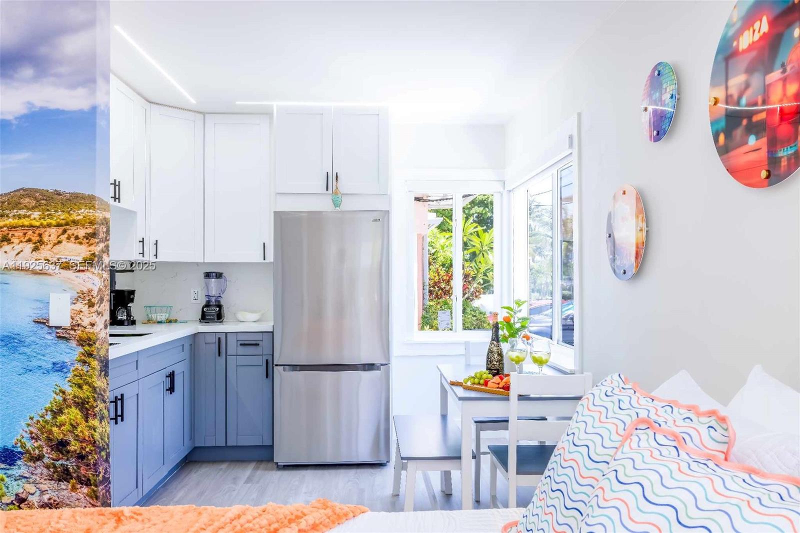   /  1495 кв.футов $ 2025-12-04 0 Фото