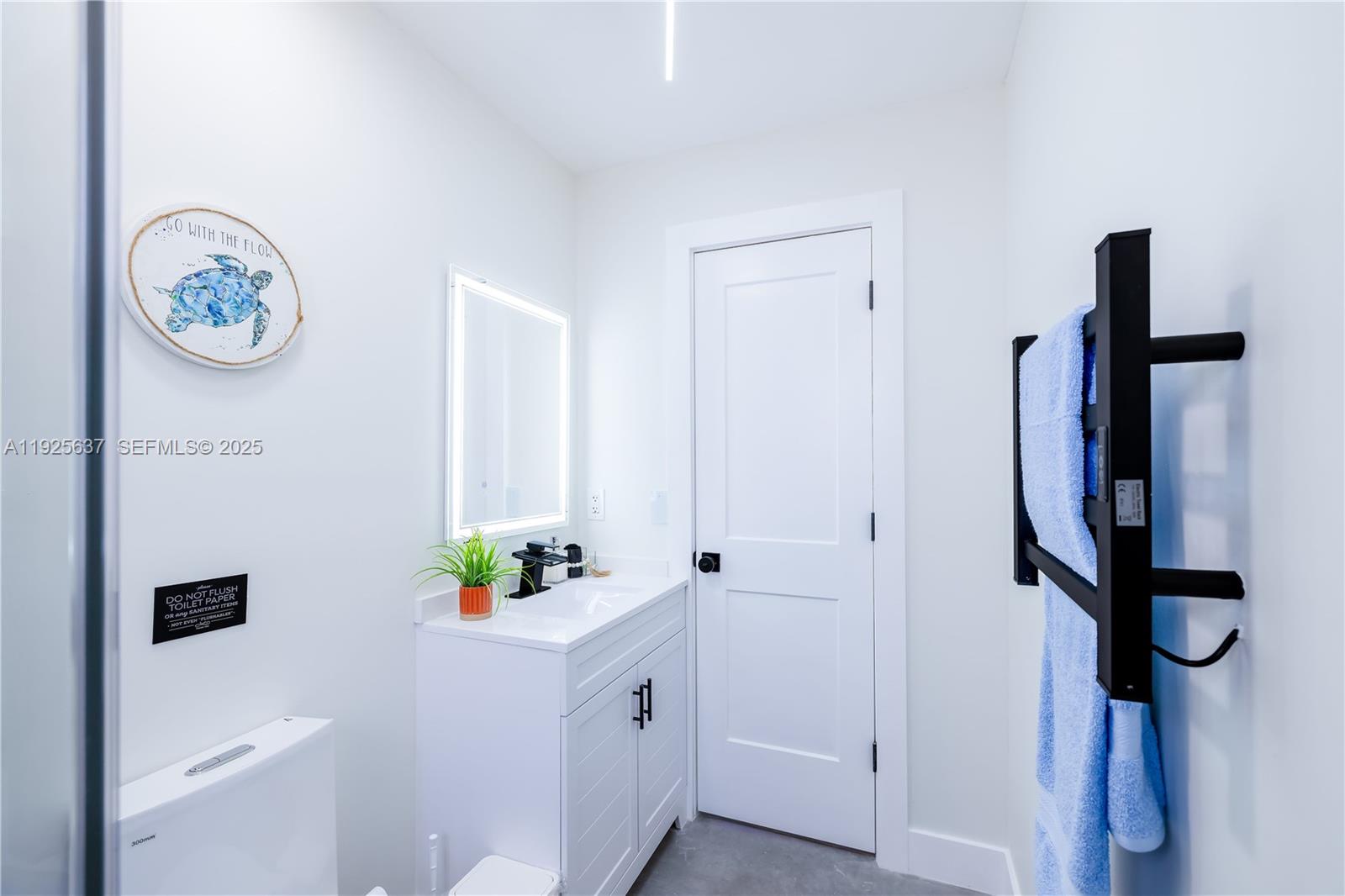   /  1495 кв.футов $ 2025-12-04 0 Фото