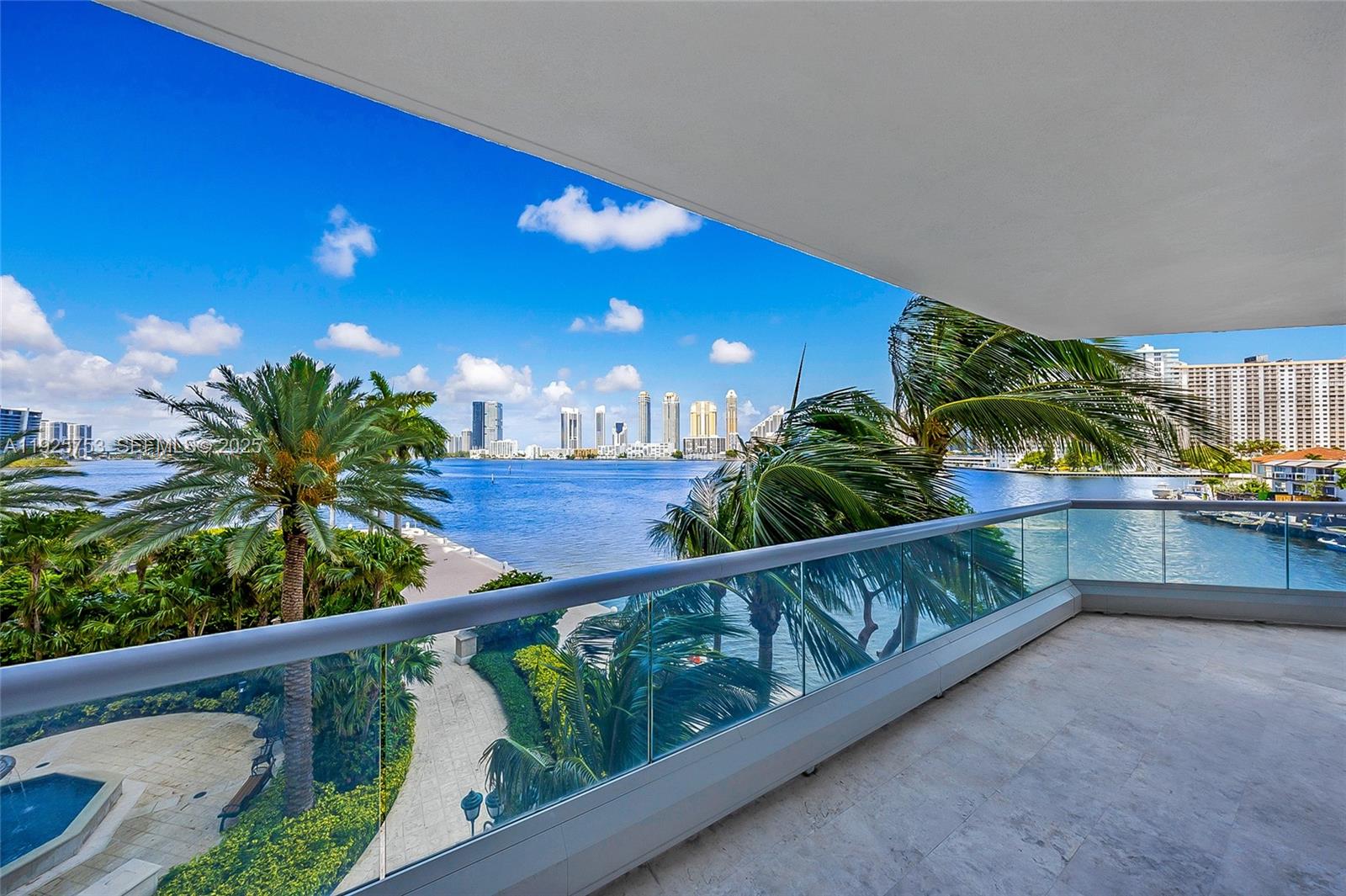 301 3 / 3 2450 sq. ft. $ 2025-12-05 0 foto