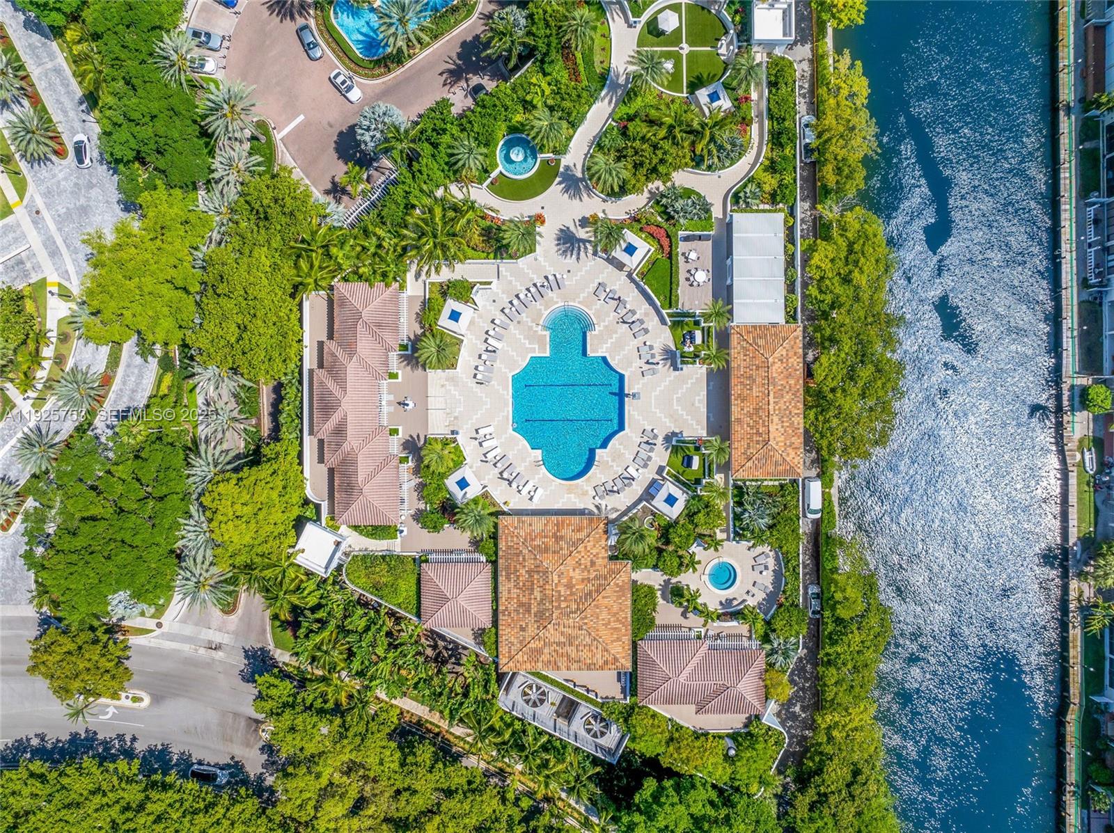 301 3 / 3 2450 sq. ft. $ 2025-12-05 0 foto