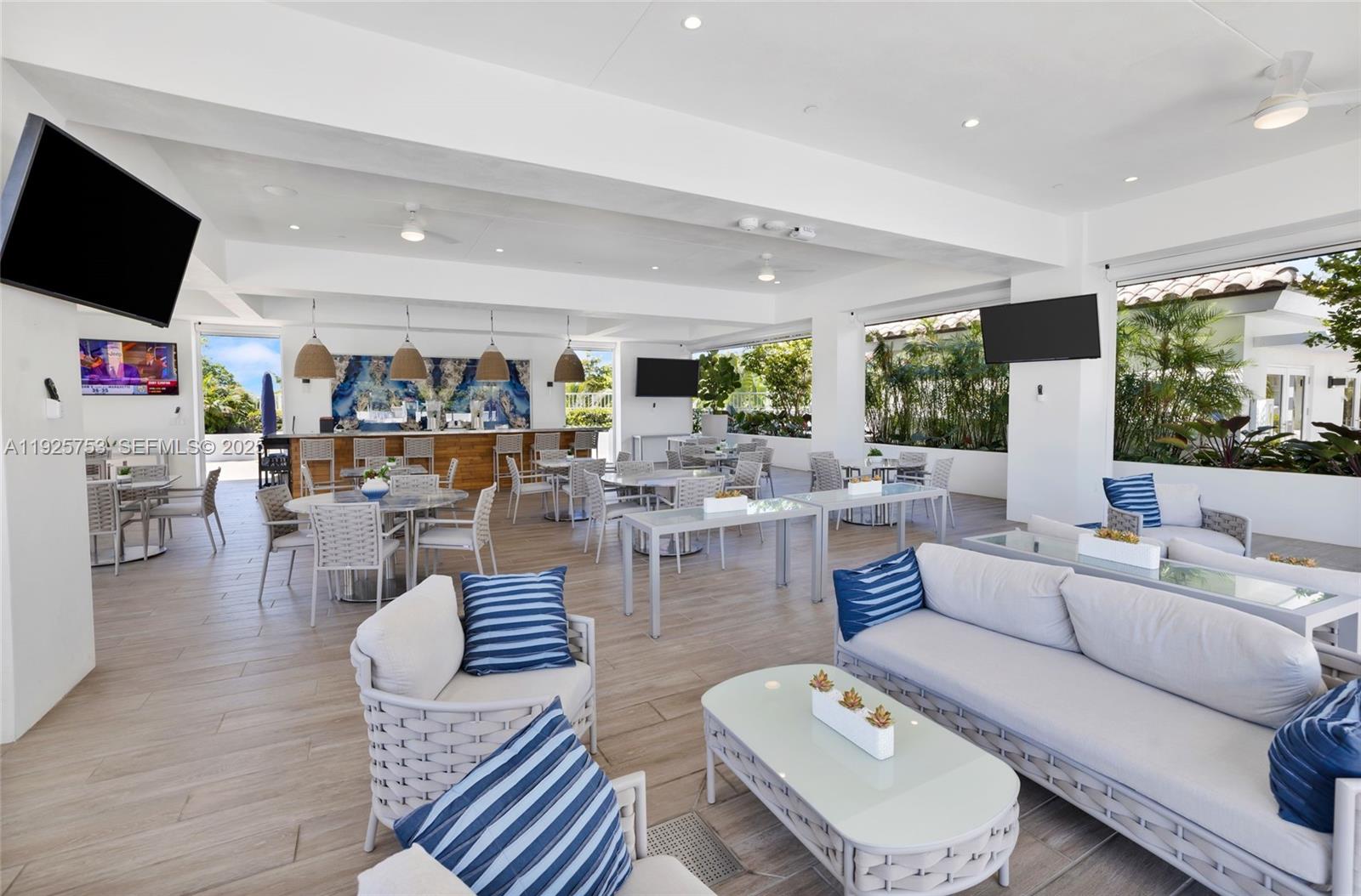 301 3 / 3 2450 sq. ft. $ 2025-12-05 0 foto