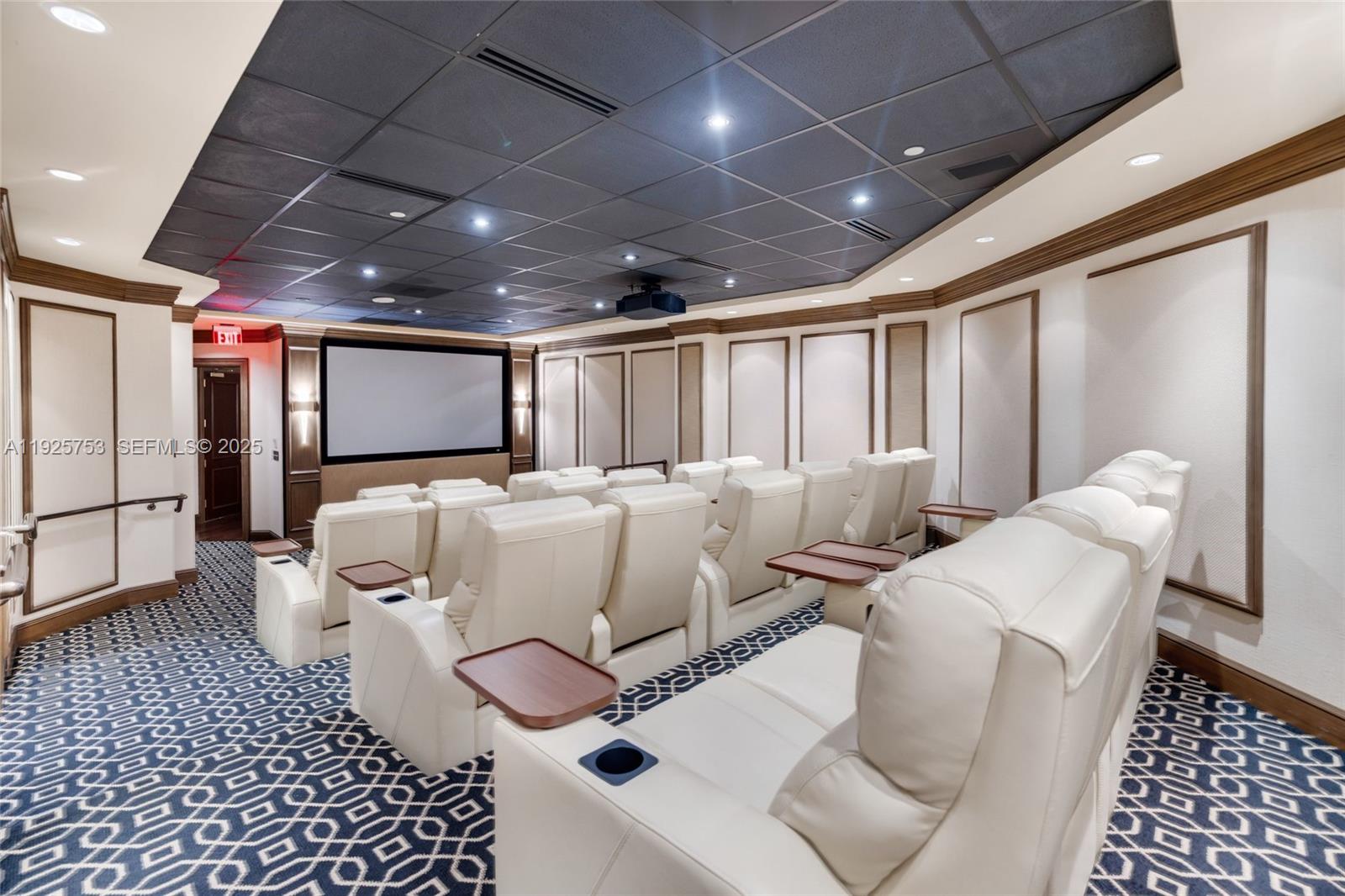 301 3 / 3 2450 sq. ft. $ 2025-12-05 0 foto