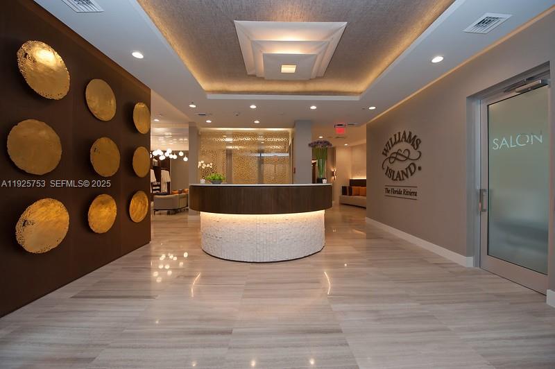 301 3 / 3 2450 sq. ft. $ 2025-12-05 0 foto