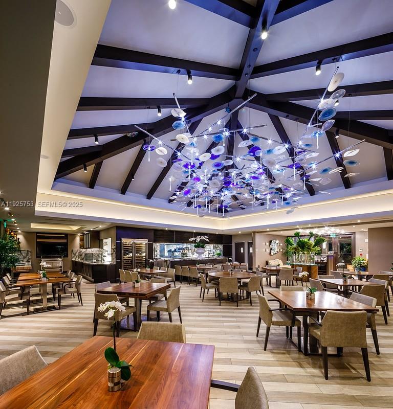 301 3 / 3 2450 sq. ft. $ 2025-12-05 0 foto