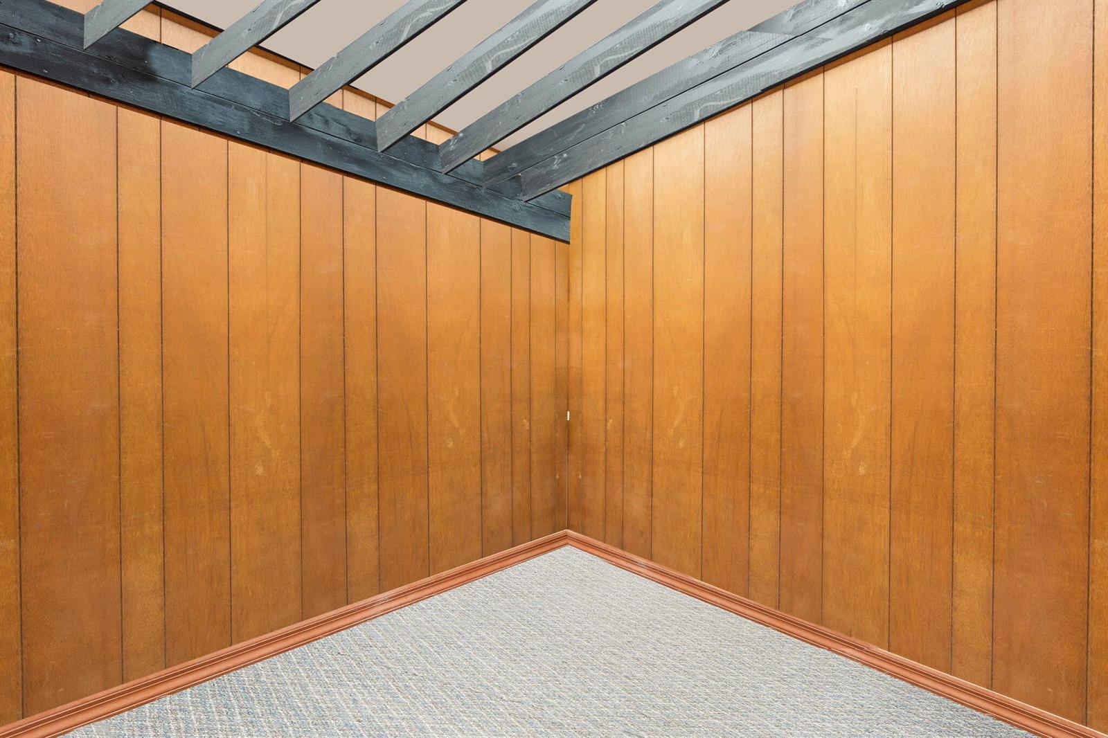  / 2  sq. ft. $ 2026-04-30 0 foto