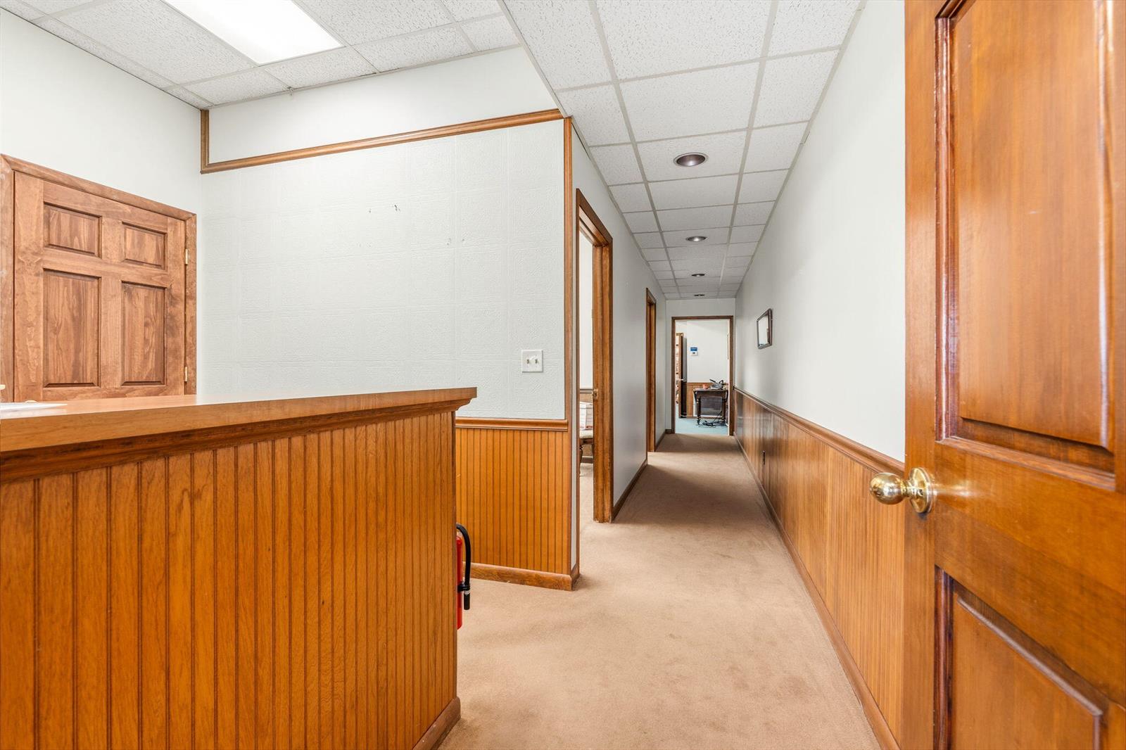   / 2  sq. ft. $ 2026-04-30 0 foto