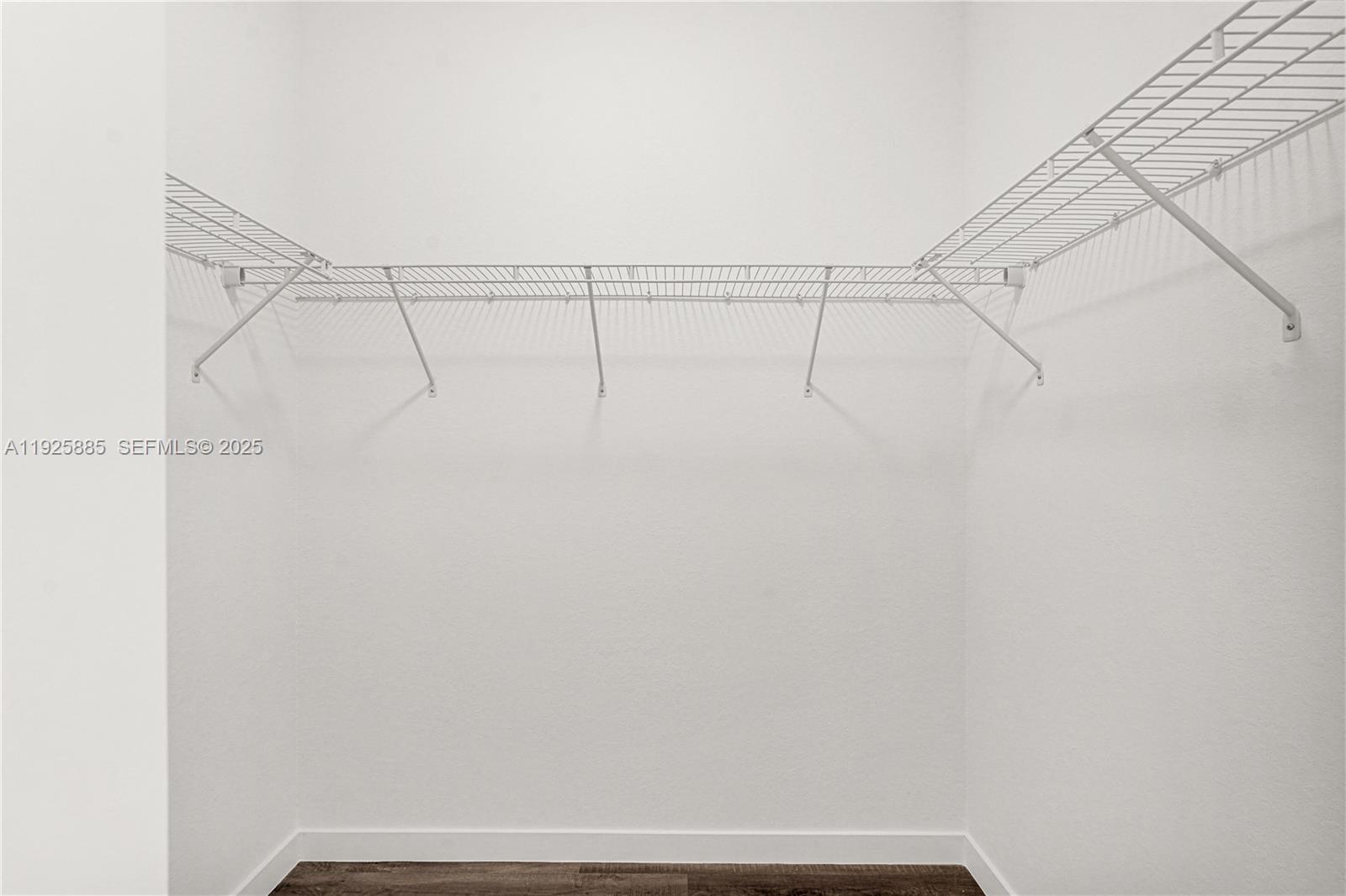   /  0 sq. ft. $ 2025-12-05 0 Photo