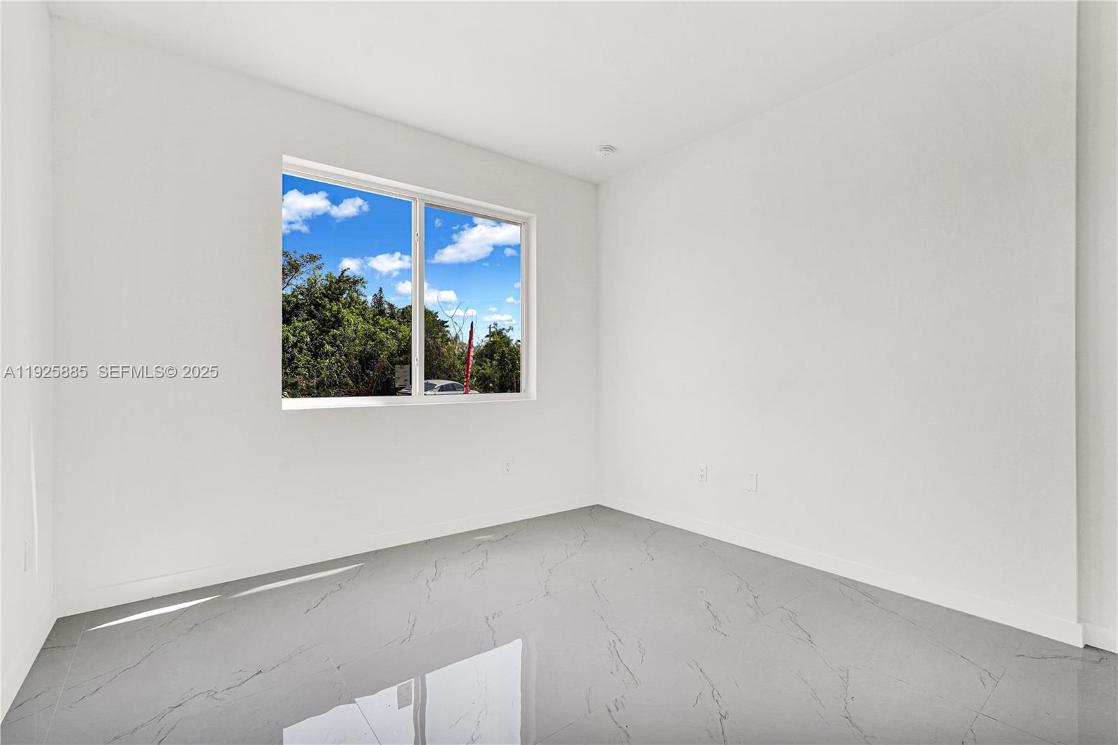   /  0 sq. ft. $ 2025-12-05 0 Photo