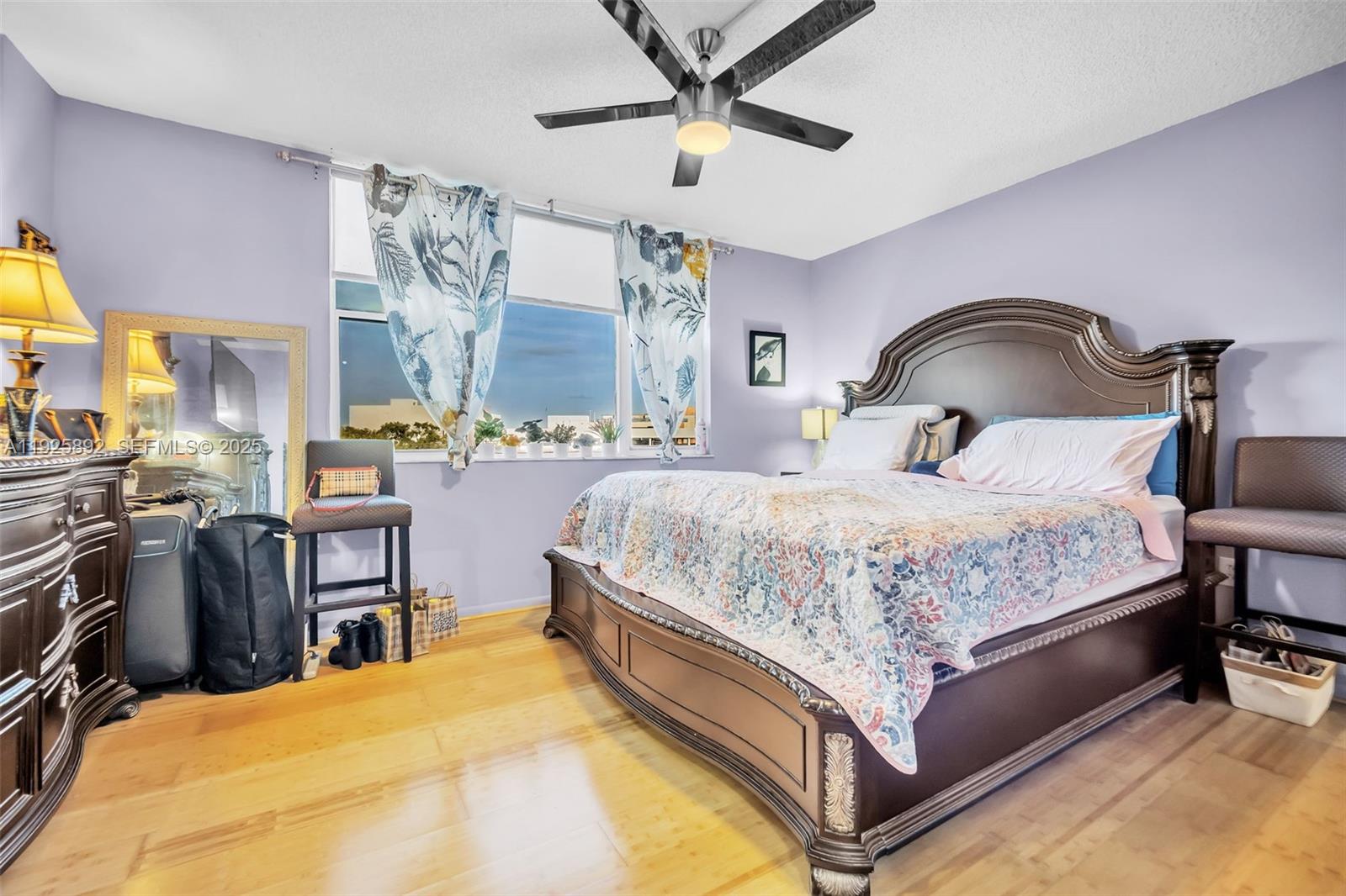 409 1 / 2 844 кв.футов $ 2025-12-05 0 Фото