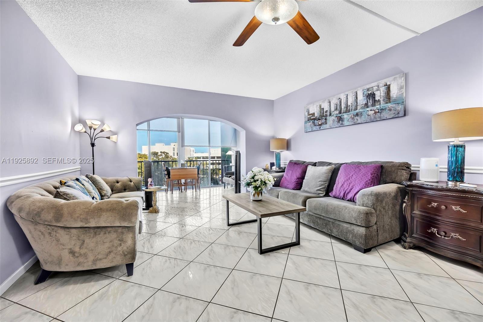 409 1 / 2 844 кв.футов $ 2025-12-05 0 Фото