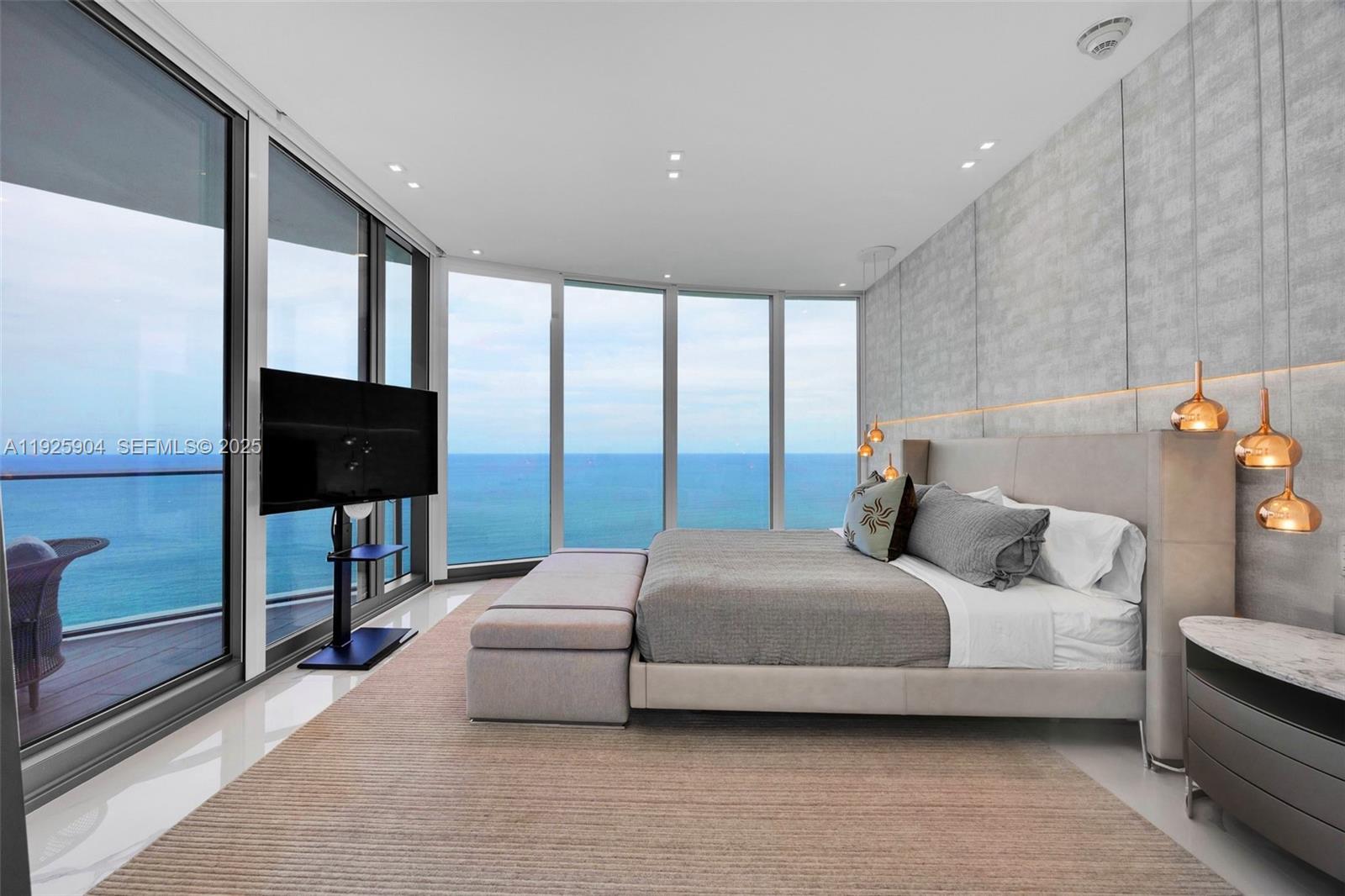 3701 4 / 5 3080 sq. ft. $ 2025-12-05 0 Photo