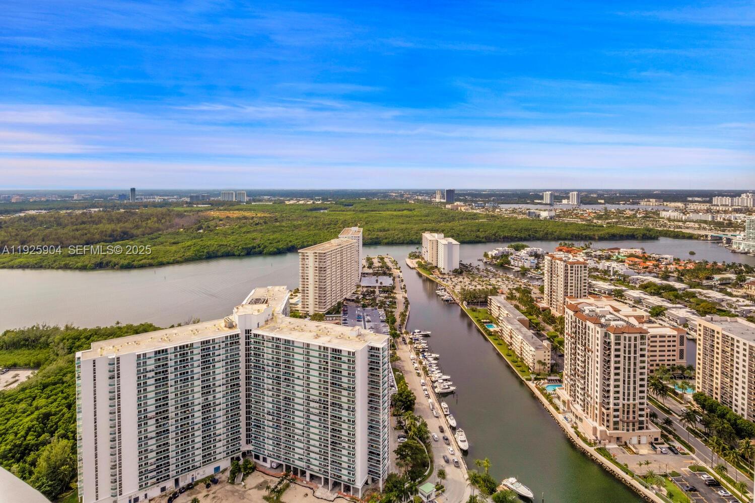 3701 4 / 5 3080 sq. ft. $ 2025-12-05 0 Photo