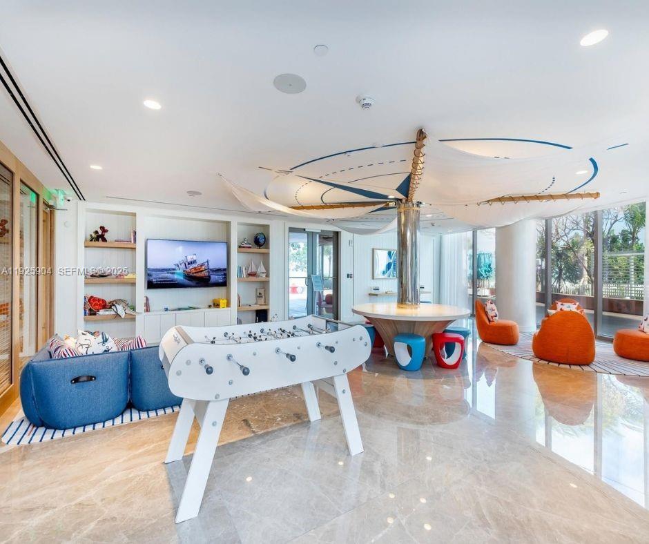 3701 4 / 5 3080 sq. ft. $ 2025-12-05 0 Photo