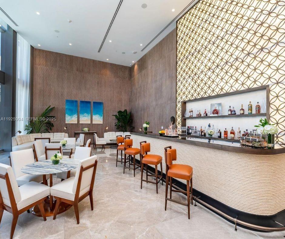 3701 4 / 5 3080 sq. ft. $ 2025-12-05 0 Photo