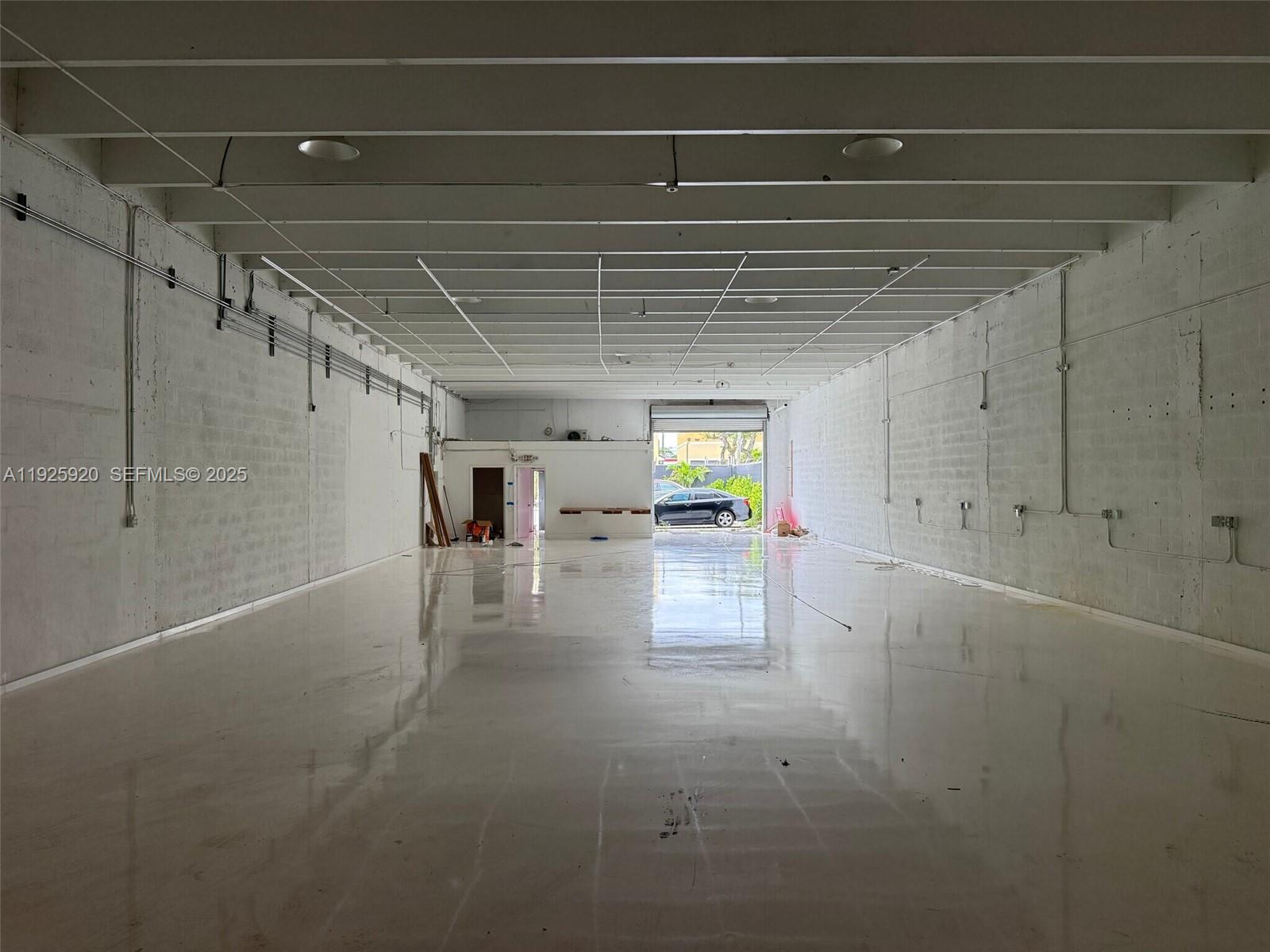 See details / sq. ft. $ 2025-12-05 0 Photo