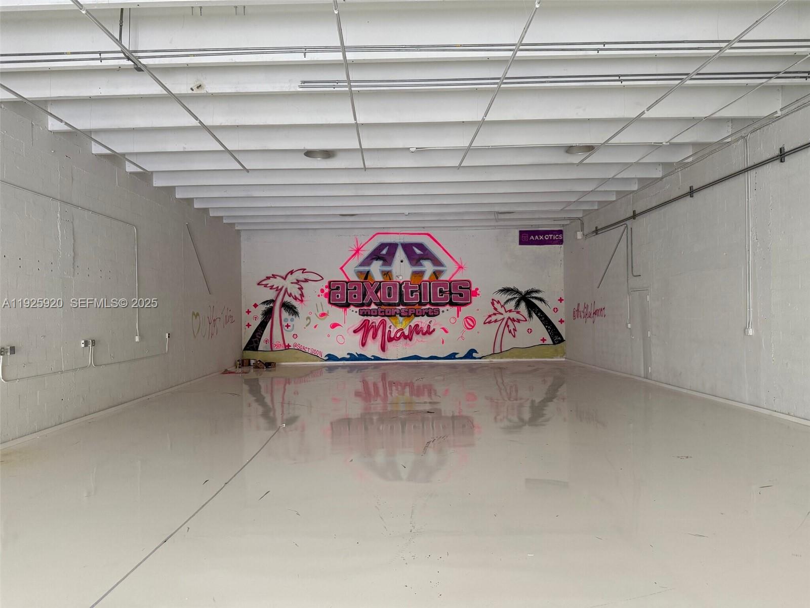 See details / sq. ft. $ 2025-12-05 0 Photo