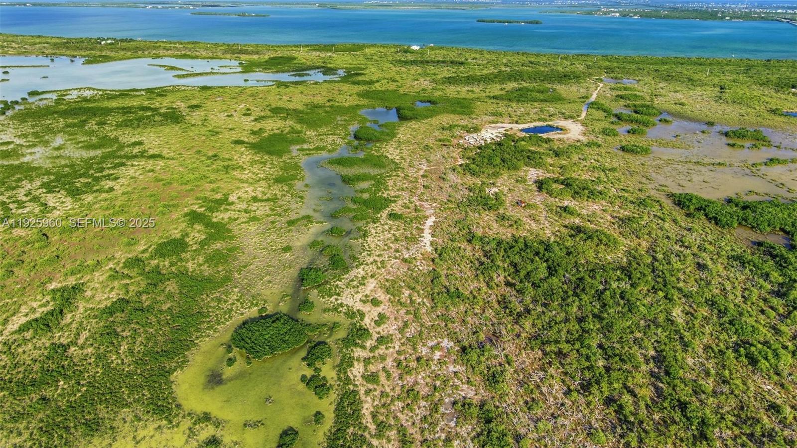 Ver detalles / sq. ft. $ 2025-12-05 0 foto