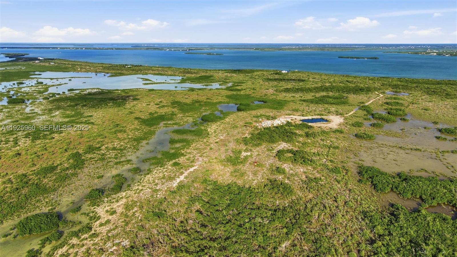 Ver detalles / sq. ft. $ 2025-12-05 0 foto