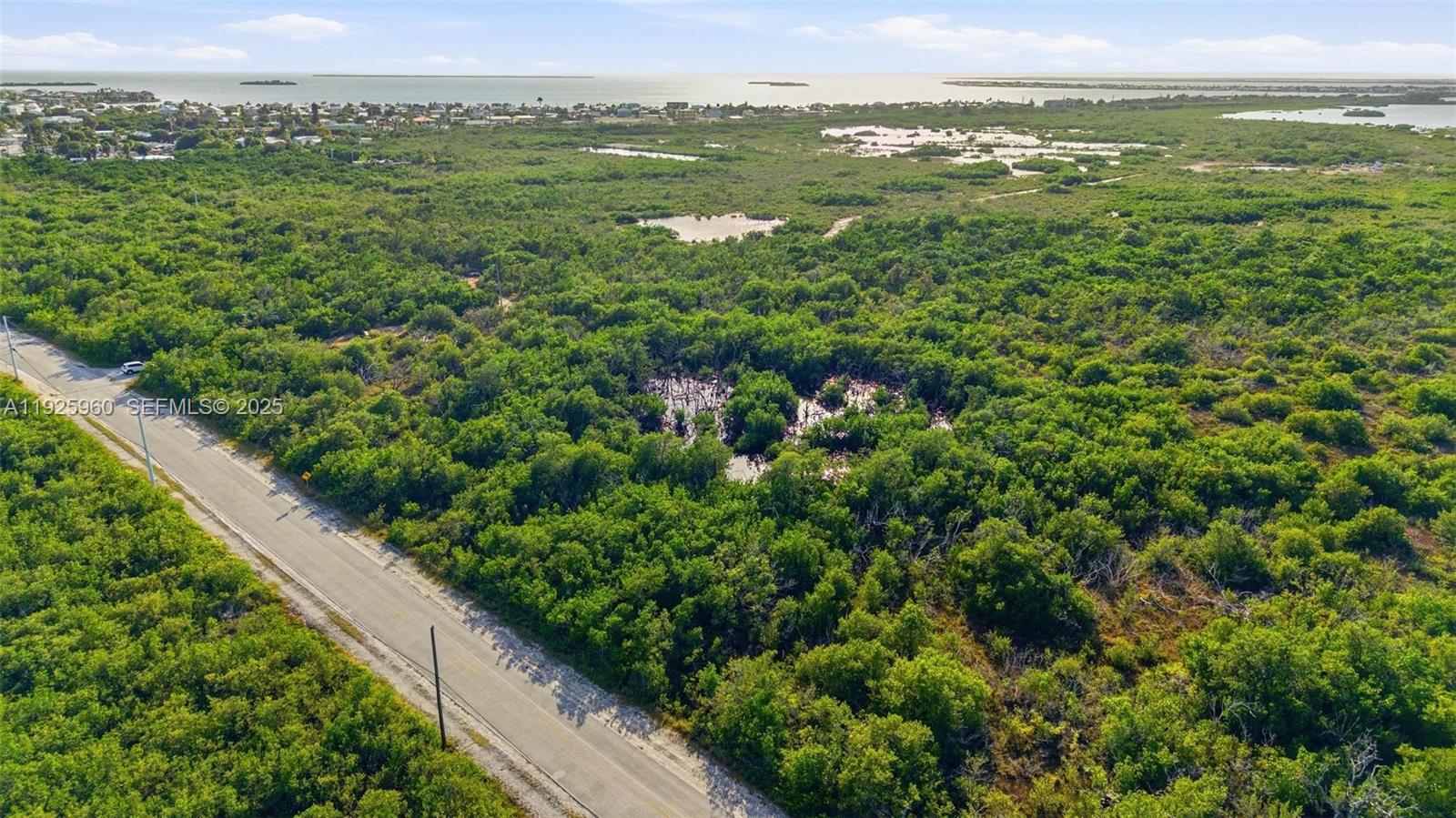 Ver detalles / sq. ft. $ 2025-12-05 0 foto