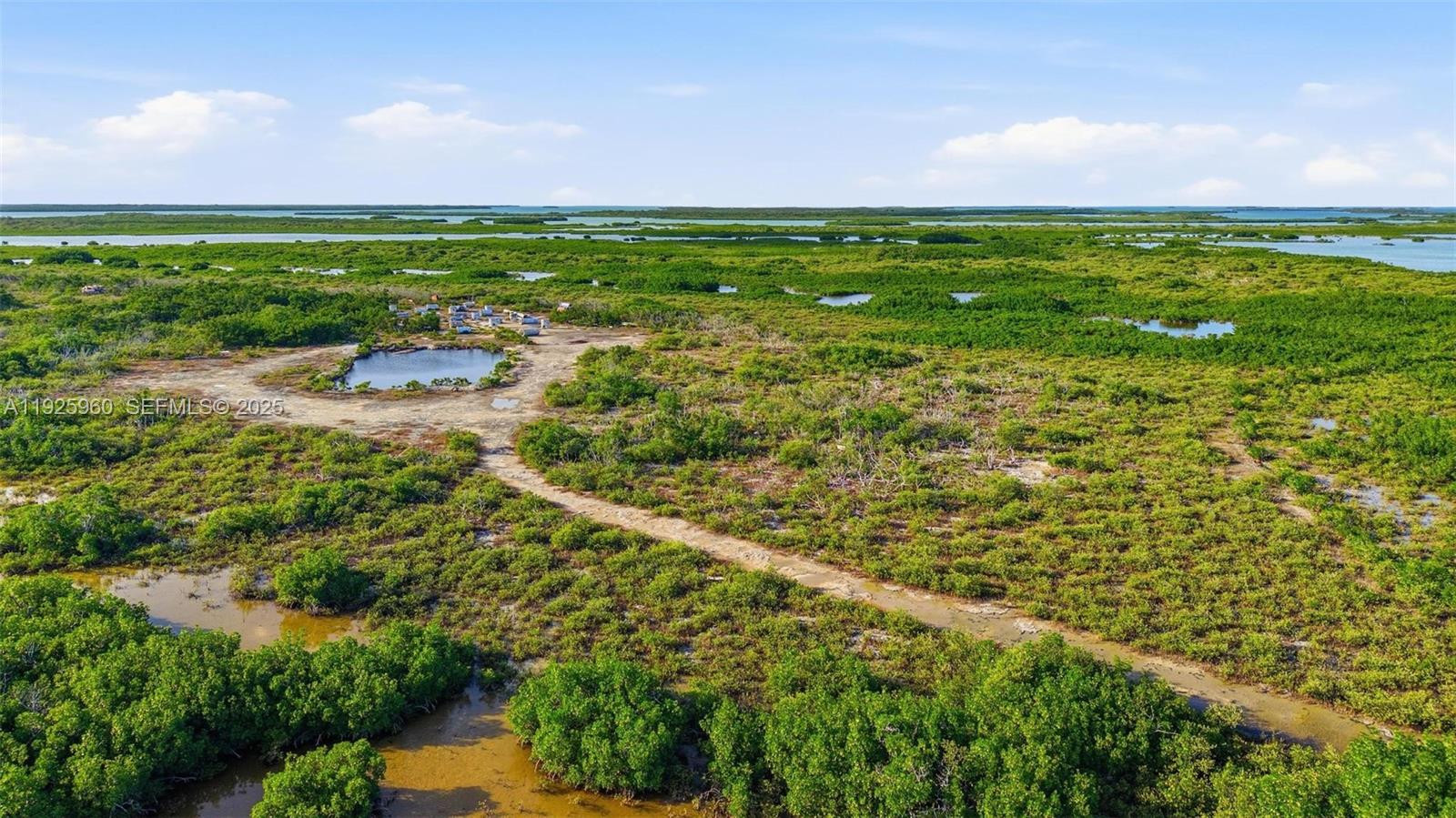 Ver detalles / sq. ft. $ 2025-12-05 0 foto