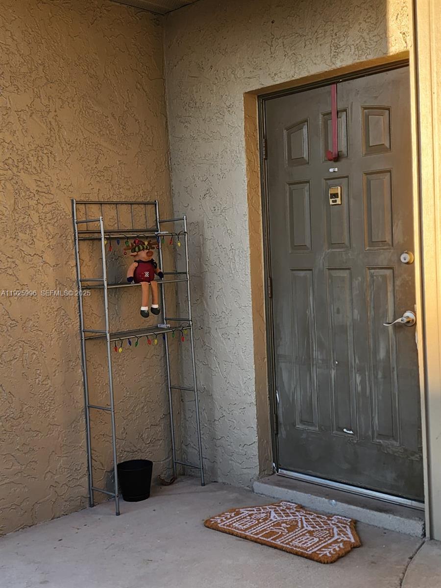 Ver detalles 5 2 / 1 sq. ft. $ 2025-12-05 0 foto