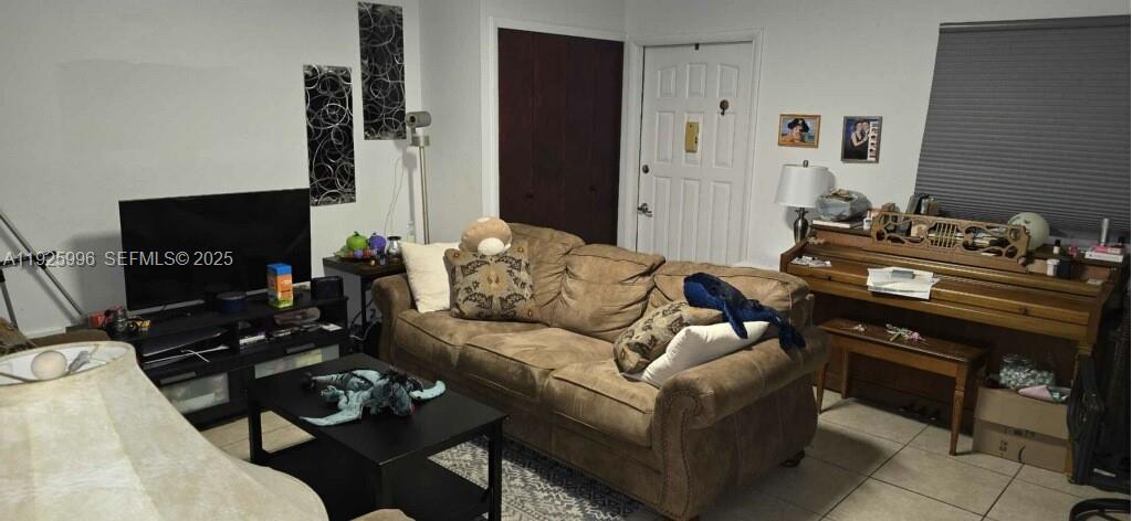 Ver detalles 5 2 / 1 sq. ft. $ 2025-12-05 0 foto