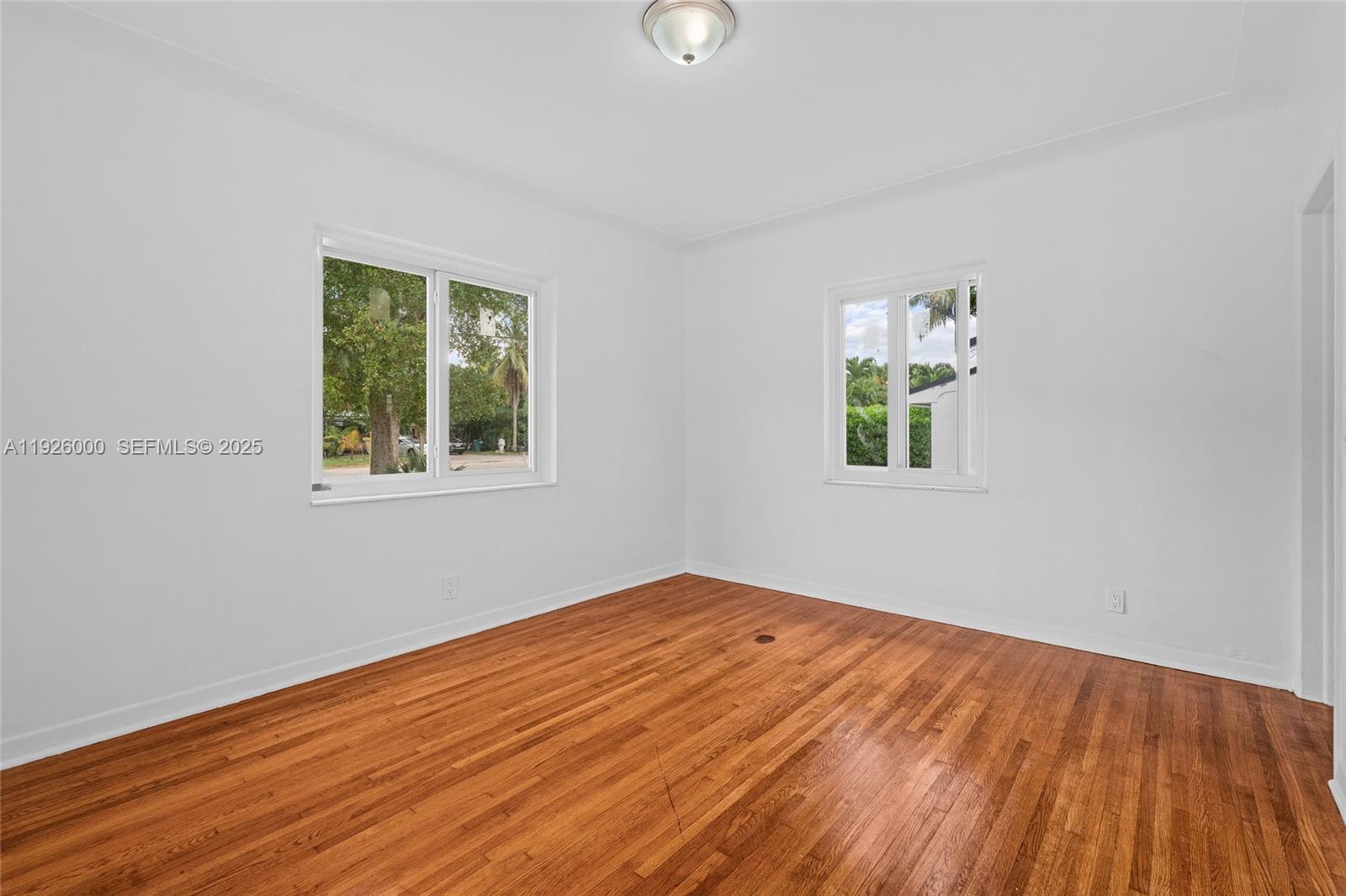 See details / 2461 sq. ft. $ 2025-12-05 0 Photo