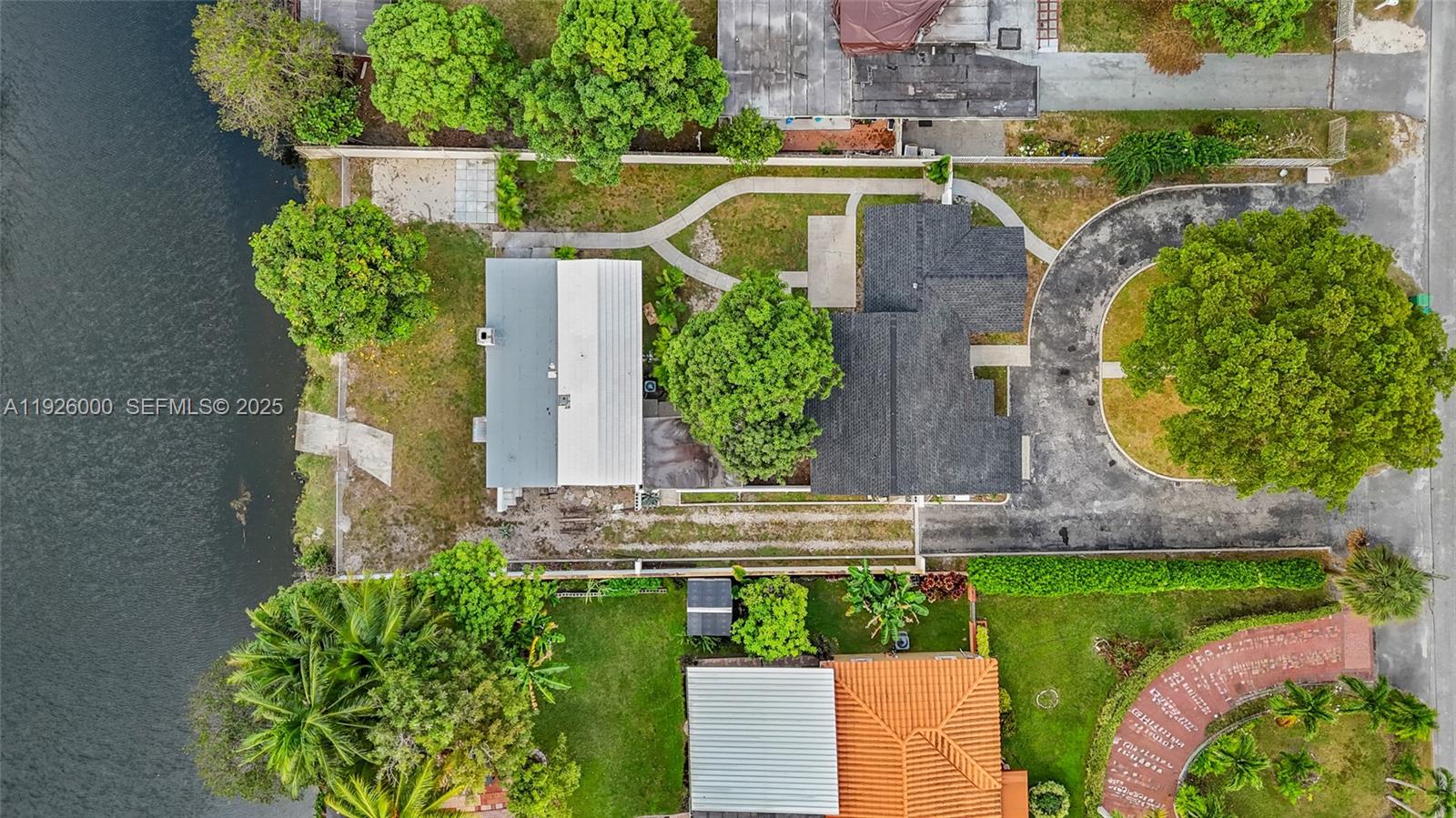 See details / 2461 sq. ft. $ 2025-12-05 0 Photo