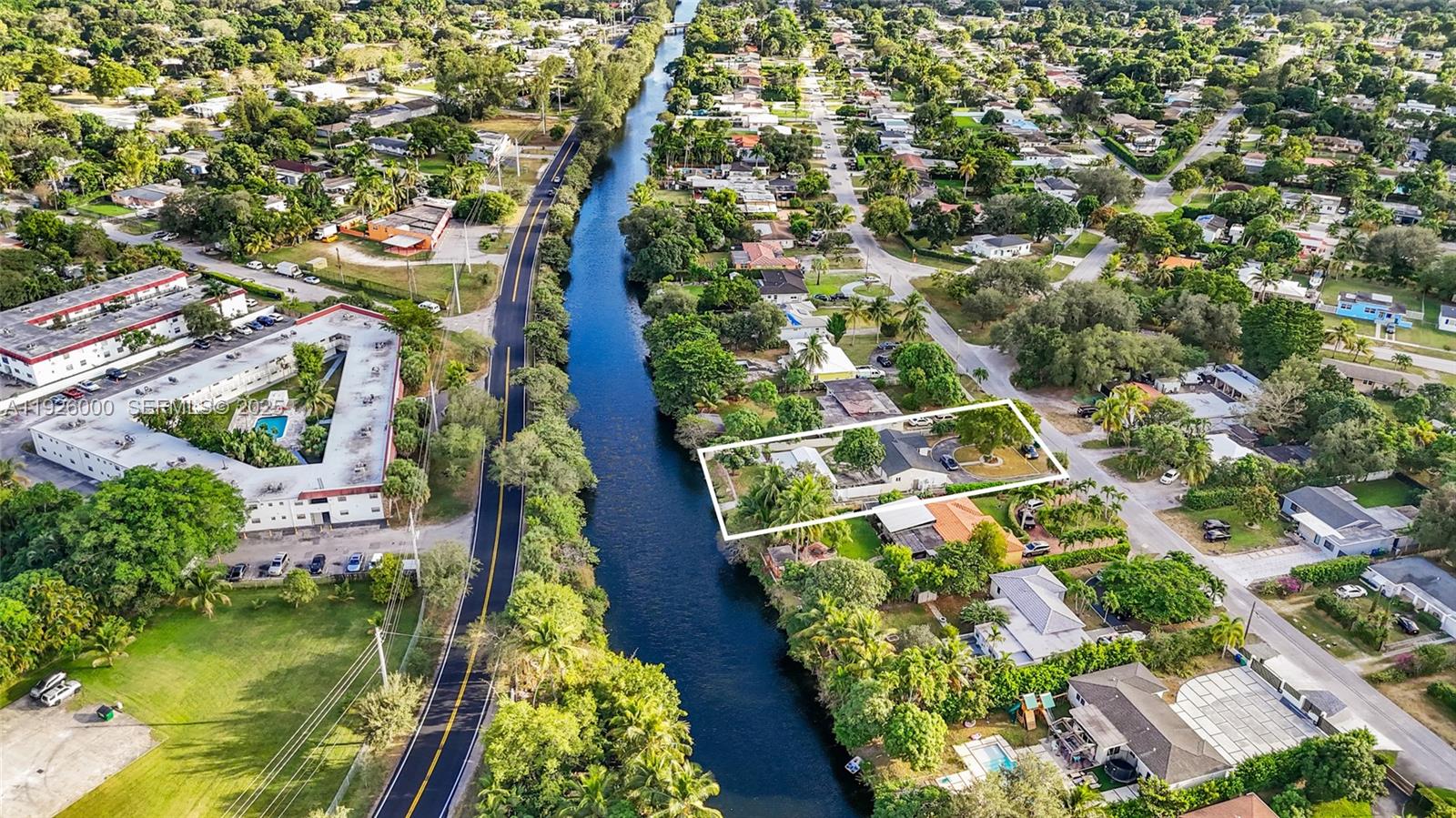 See details / 2461 sq. ft. $ 2025-12-05 0 Photo