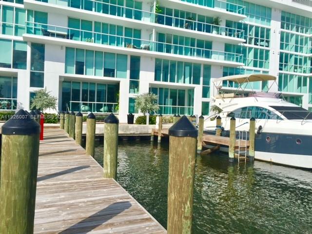 Ver detalles / sq. ft. $ 2025-12-05 0 foto