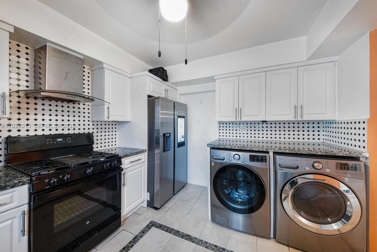 12995 3 / 2 1381 sq. ft. $ 2025-12-05 0 Photo