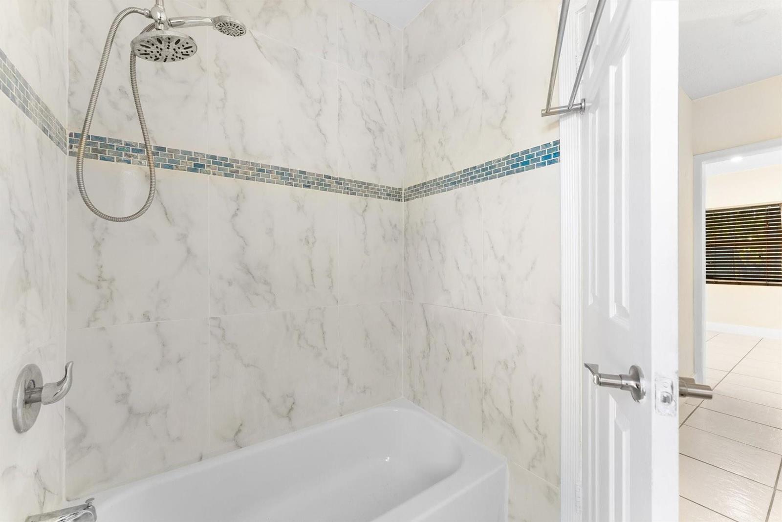   / 0 1755 sq. ft. $ 2026-05-08 0 foto