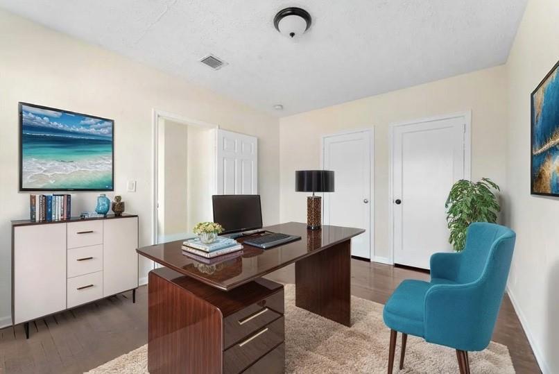   / 0 1755 sq. ft. $ 2026-05-08 0 foto