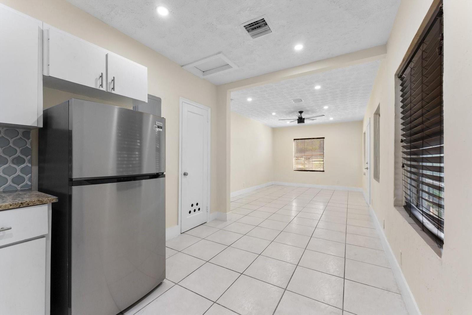   / 0 1755 sq. ft. $ 2026-05-08 0 foto