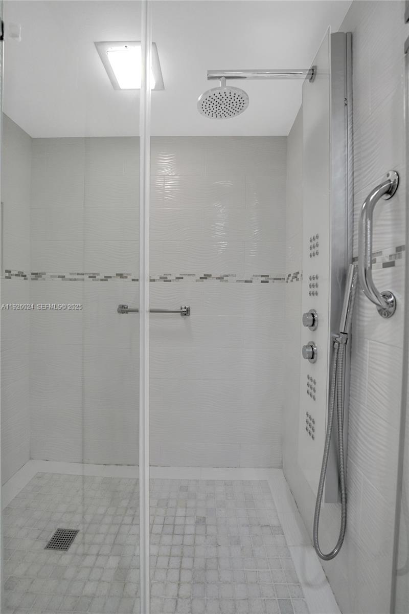 Photo of 1920 Ocean Dr  #16B, Hallandale Beach, Florida, 33009 - 