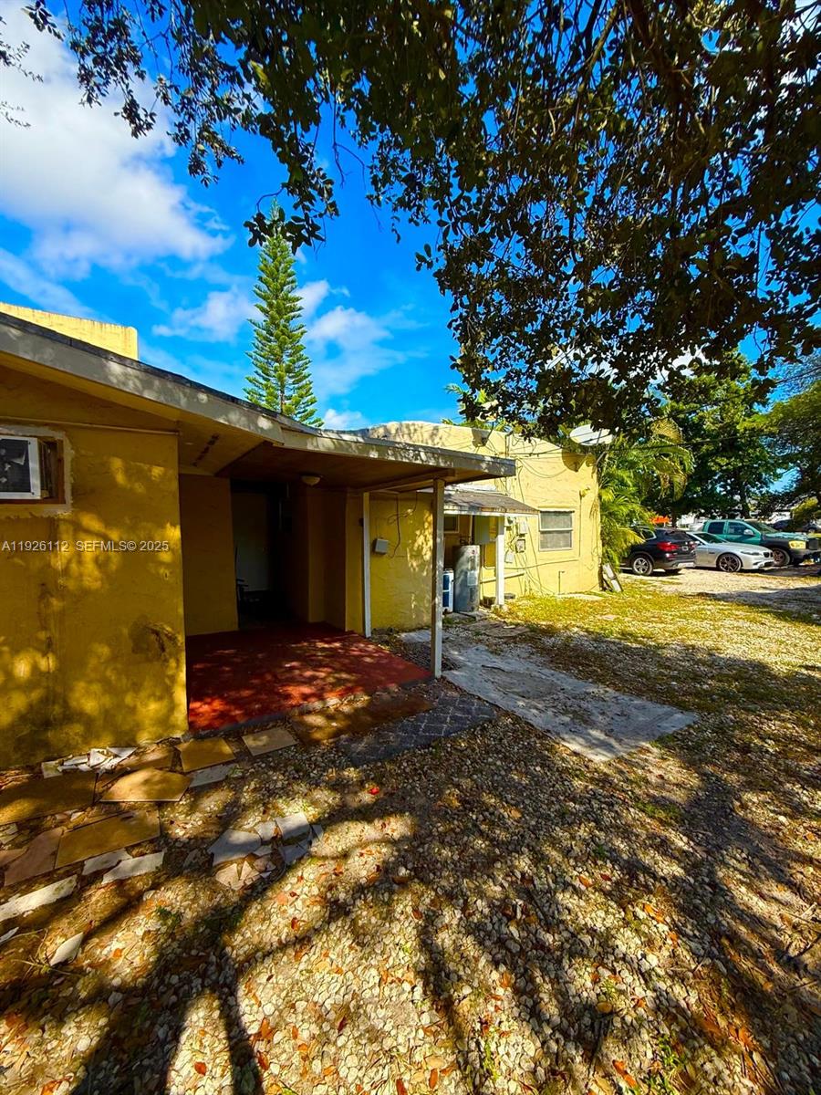 See details / 2937 sq. ft. $ 2025-12-05 0 Photo