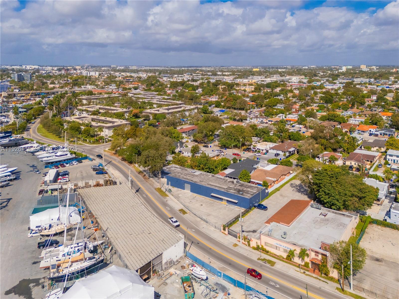 Ver detalles / sq. ft. $ 2025-12-05 0 foto