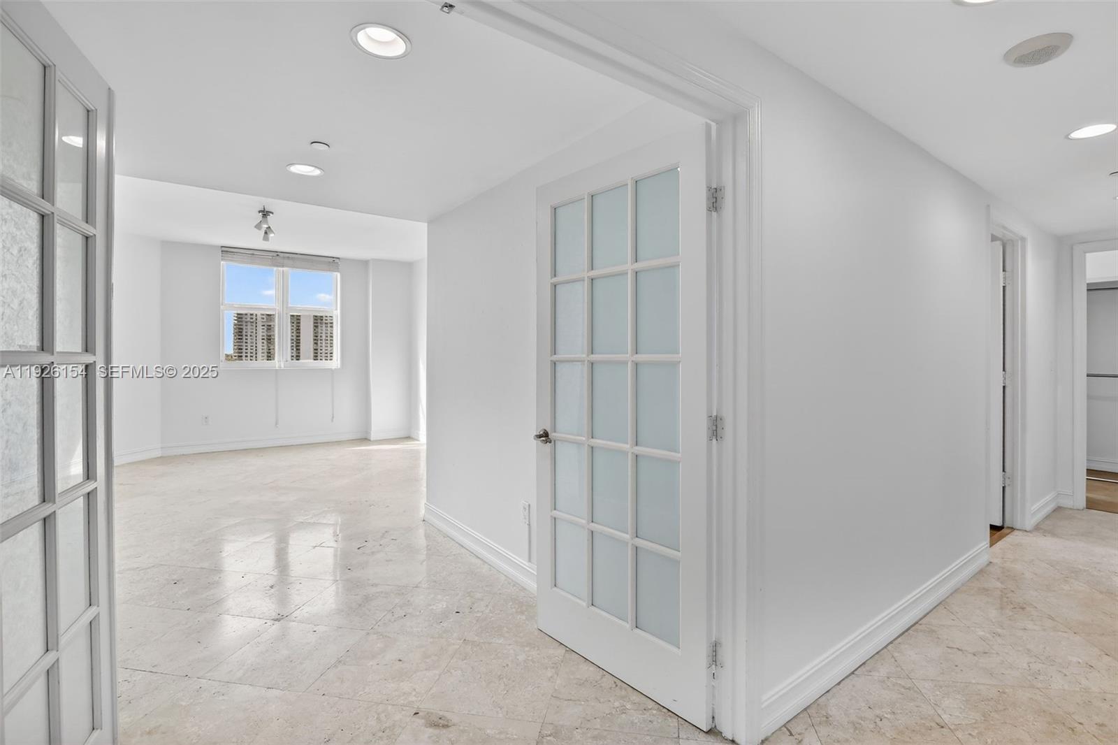 Photo of 3301 183 St #906, Aventura, Florida, 33160 -