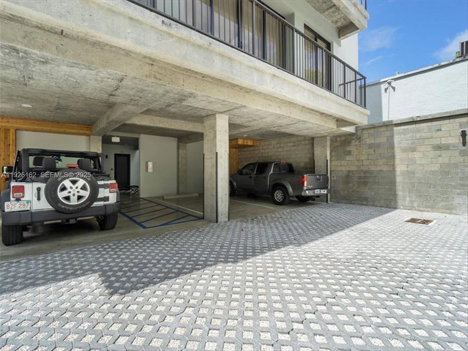 Ver detalles / sq. ft. $ 2025-12-05 0 foto