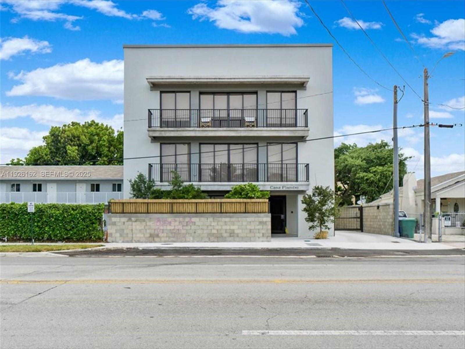 Ver detalles / sq. ft. $ 2025-12-05 0 foto